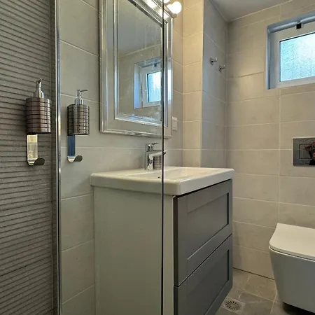 Ilios And Nero Χανιά